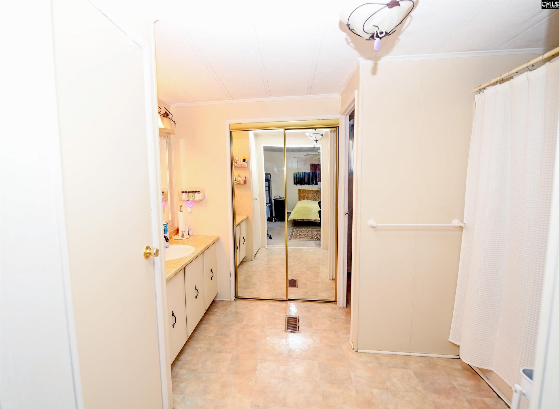 1013 Driftwood Court Photo 29