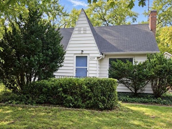 1219 W Westwood Drive, Goshen, IN 46526