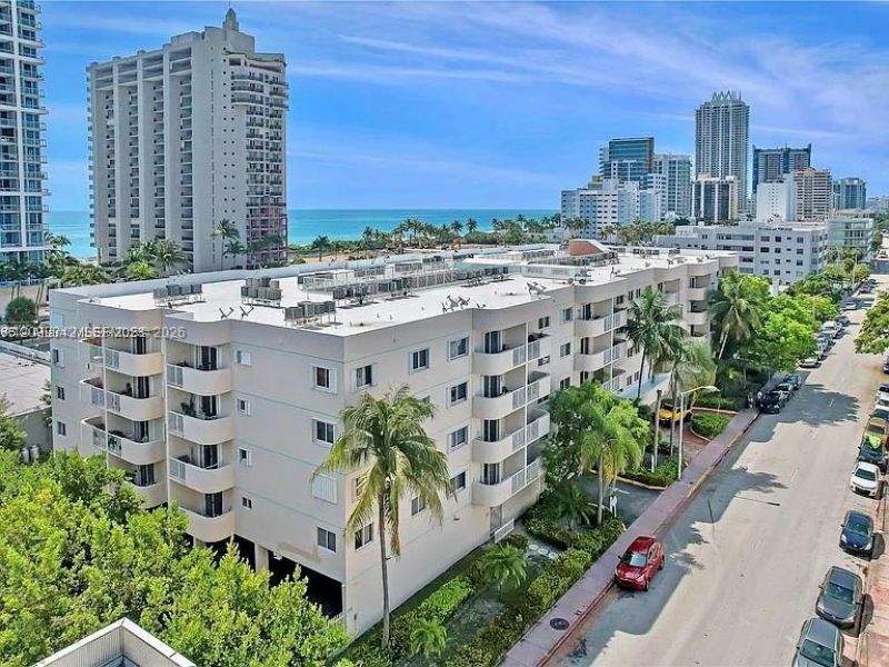 6801 Harding Ave, Unit 412, Miami Beach, FL 33141 Photo