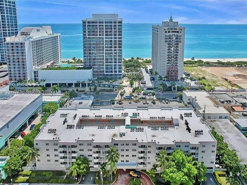 6801 Harding Ave, Unit 412, Miami Beach, FL 33141 Photo