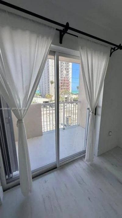 6801 Harding Ave, Unit 412, Miami Beach, FL 33141 Photo