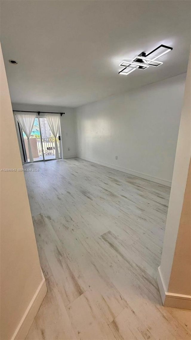 6801 Harding Ave, Unit 412, Miami Beach, FL 33141 Photo
