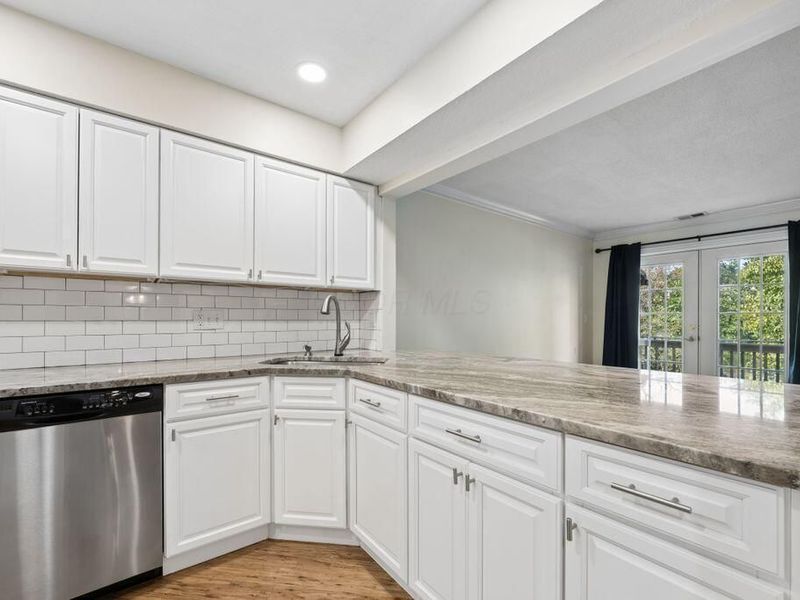 1259 Lake Shore Drive, Unit 230, Columbus, OH 43204 Photo 19