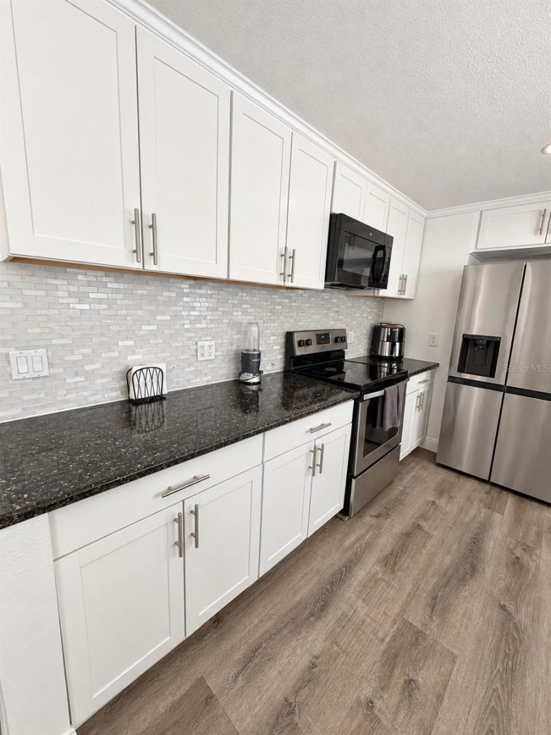 2533 10th Street , Sarasota, FL 34237 Photo