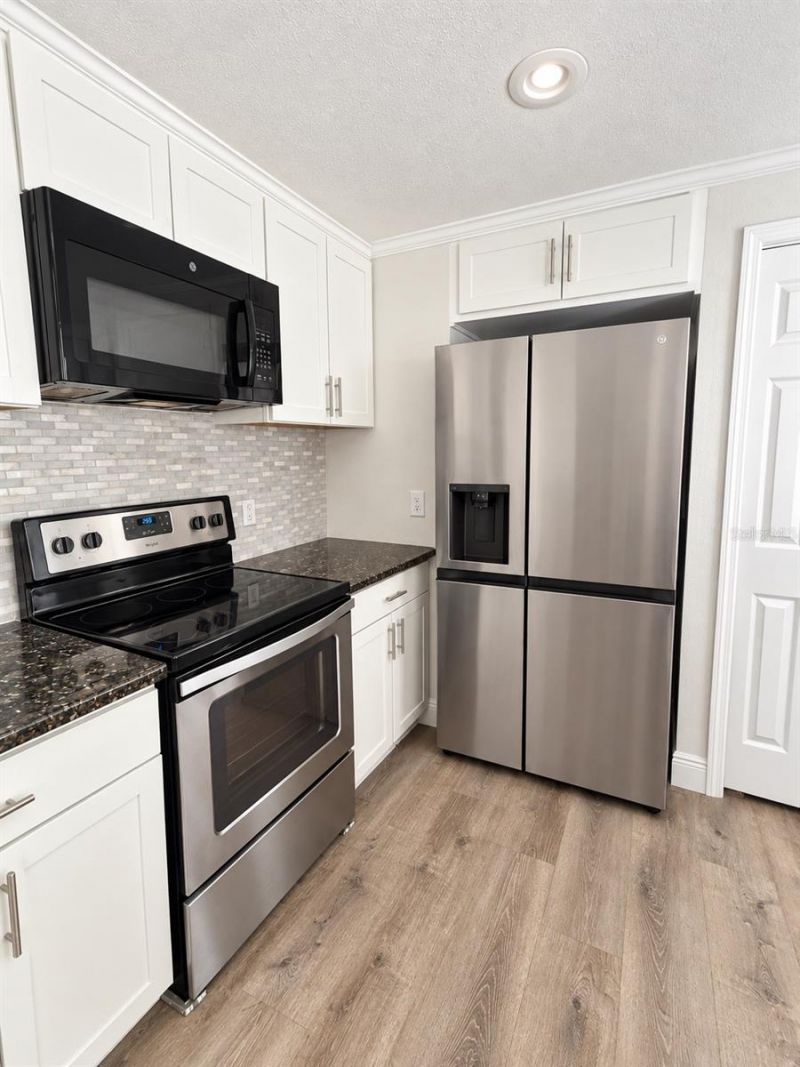 2533 10th Street , Sarasota, FL 34237 Photo