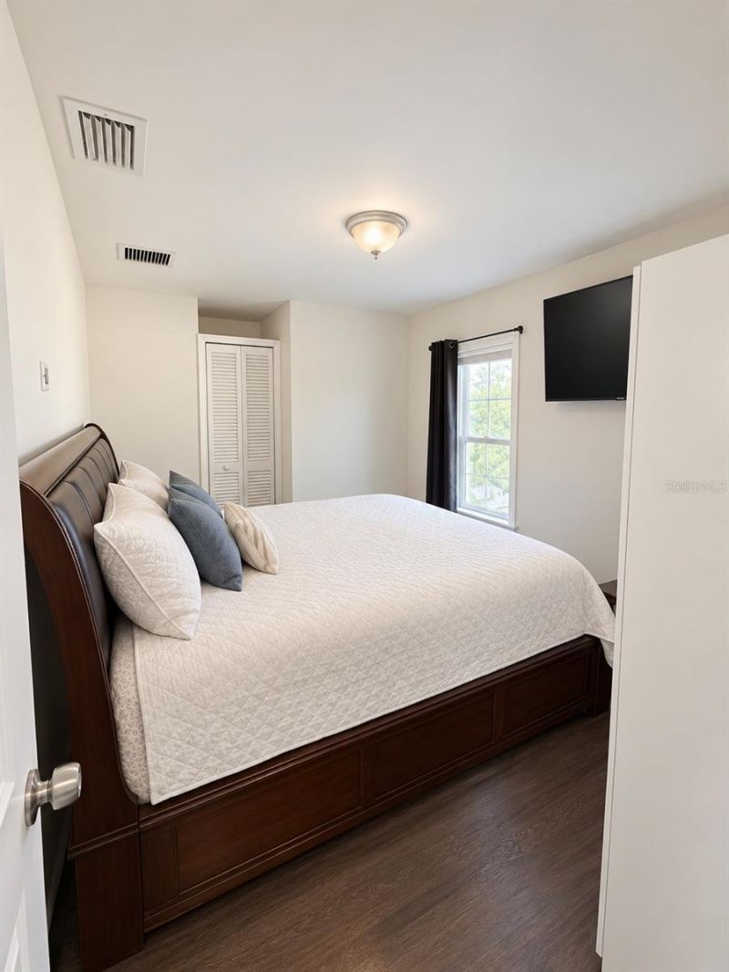 2533 10th Street , Sarasota, FL 34237 Photo