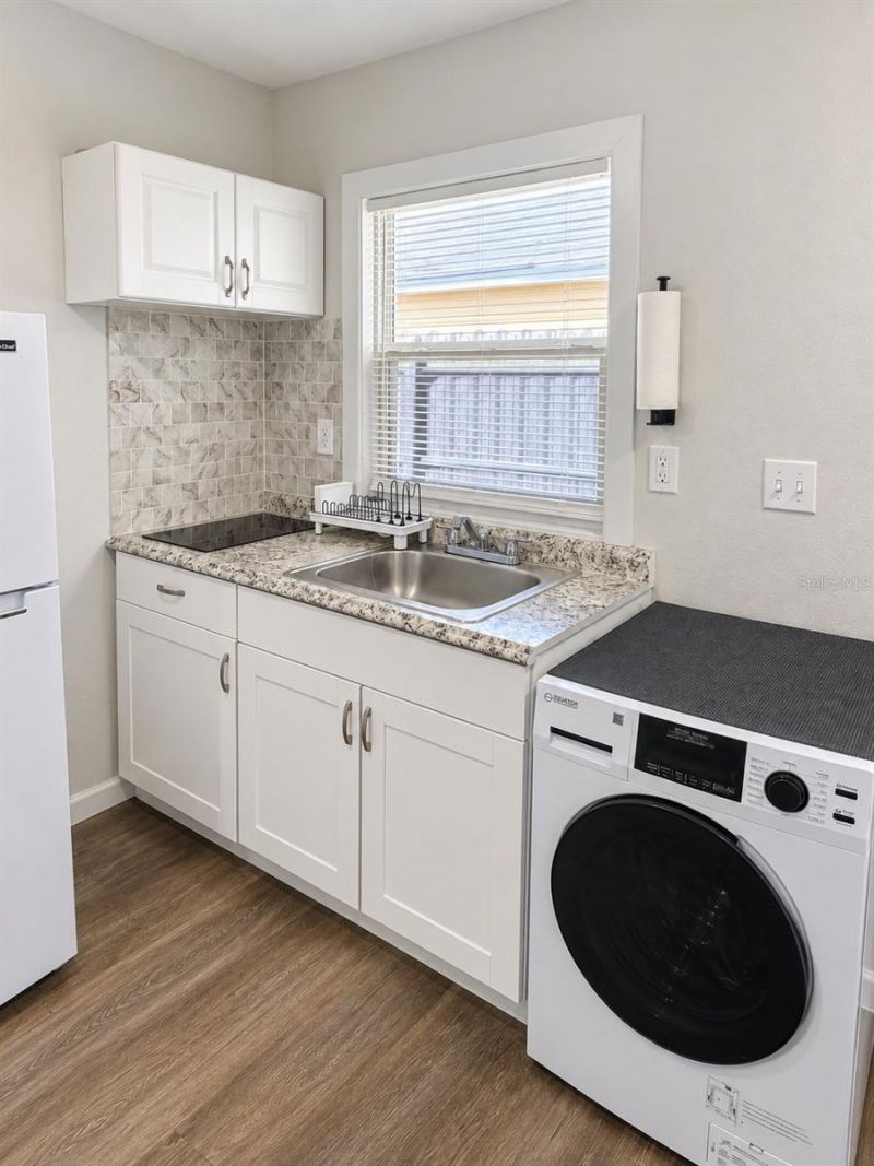 2533 10th Street , Sarasota, FL 34237 Photo