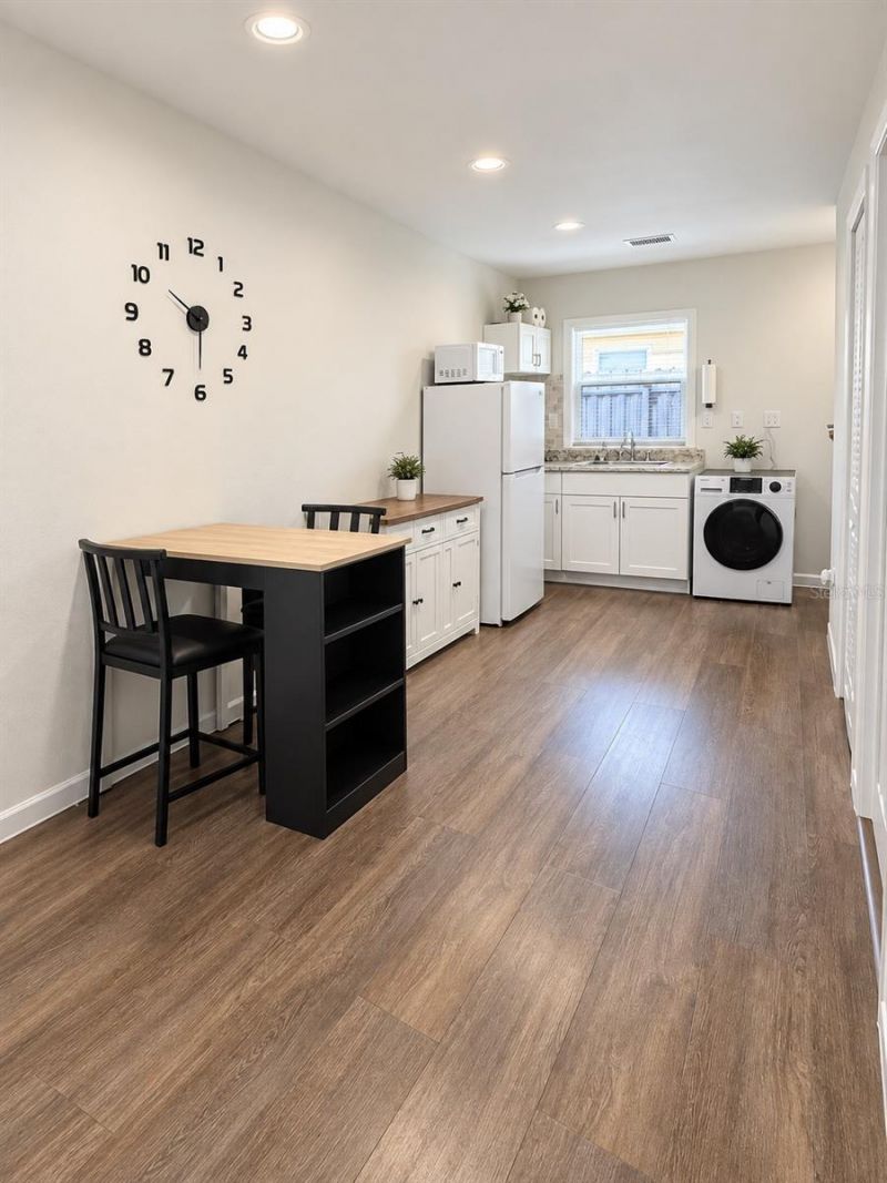 2533 10th Street , Sarasota, FL 34237 Photo