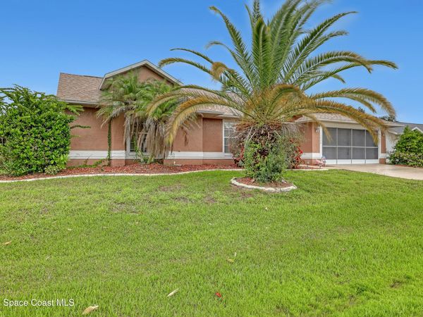 1733 Dalroy Street NW , Palm Bay, FL 32907