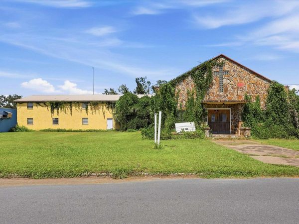 110 E Maurice Linton Road , Perry, FL 32347
