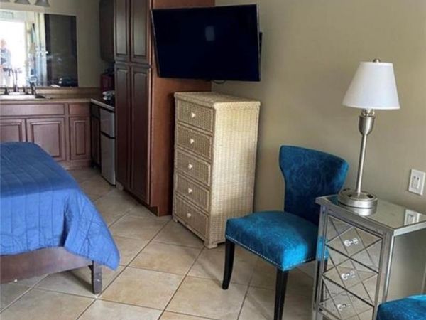 2555 9th ST N, Unit 149, NAPLES, FL 34103