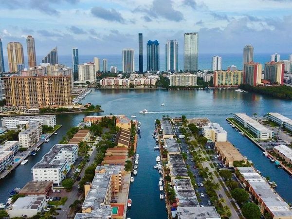 3716 NE 168th St , Unit 305, North Miami Beach, FL 33160