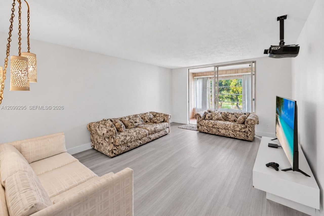 1681 NW 70th Ave, Unit 309, Plantation, FL 33313 Photo