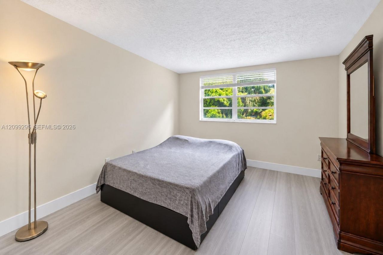 1681 NW 70th Ave, Unit 309, Plantation, FL 33313 Photo