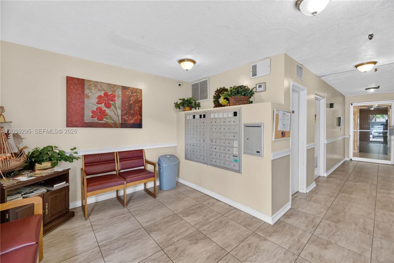 1681 NW 70th Ave, Unit 309, Plantation, FL 33313 Photo