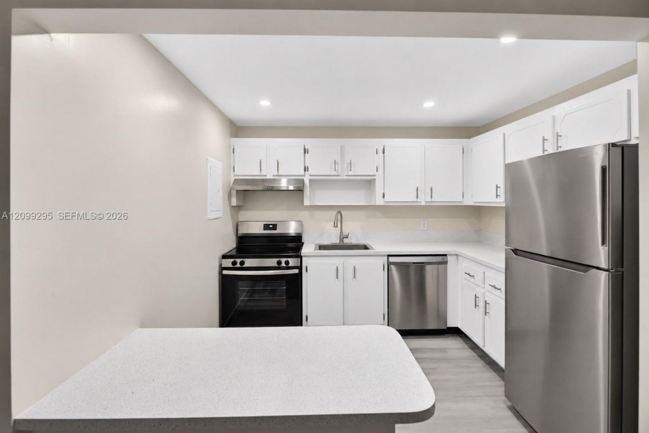 1681 NW 70th Ave, Unit 309, Plantation, FL 33313 Photo