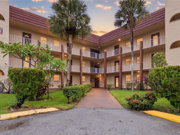 2900 N Pine Island Rd, Unit 209, Sunrise, FL 33322