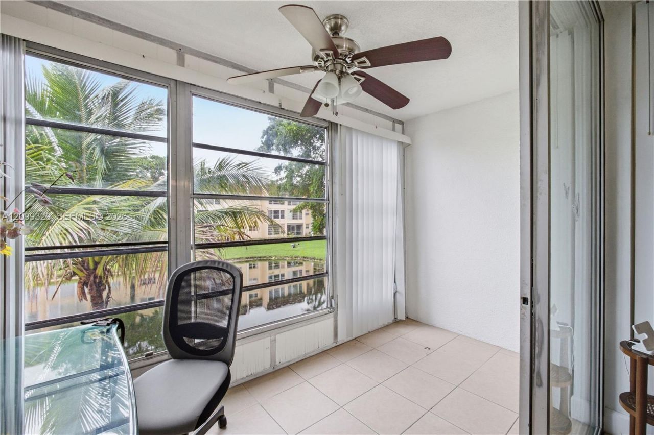 2900 N Pine Island Rd, Unit 209, Sunrise, FL 33322 Photo