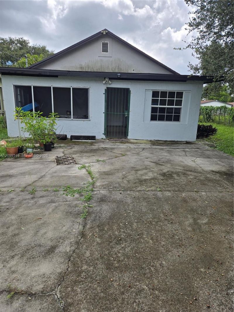 1943 NW 98th St , Miami, FL 33147 Photo
