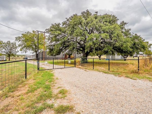 87 Ledbetter Drive , Mineral Wells, TX 76067