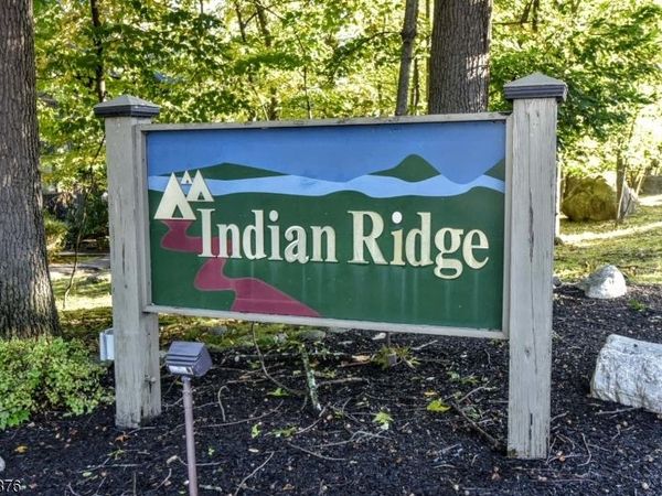 3221 Hilltop Rd, Mahwah, NJ 07430