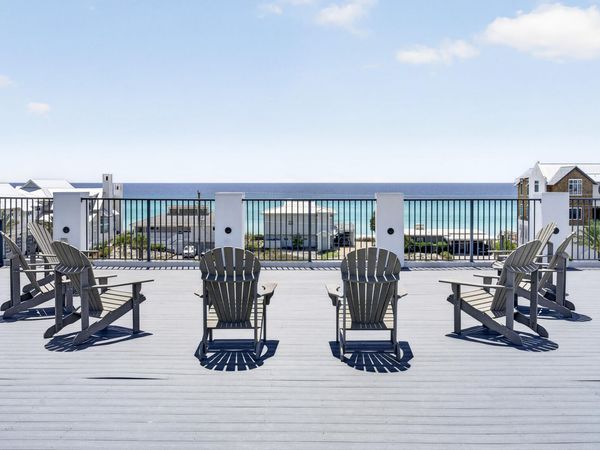 37 W Seahorse Circle, Santa Rosa Beach, FL 32459