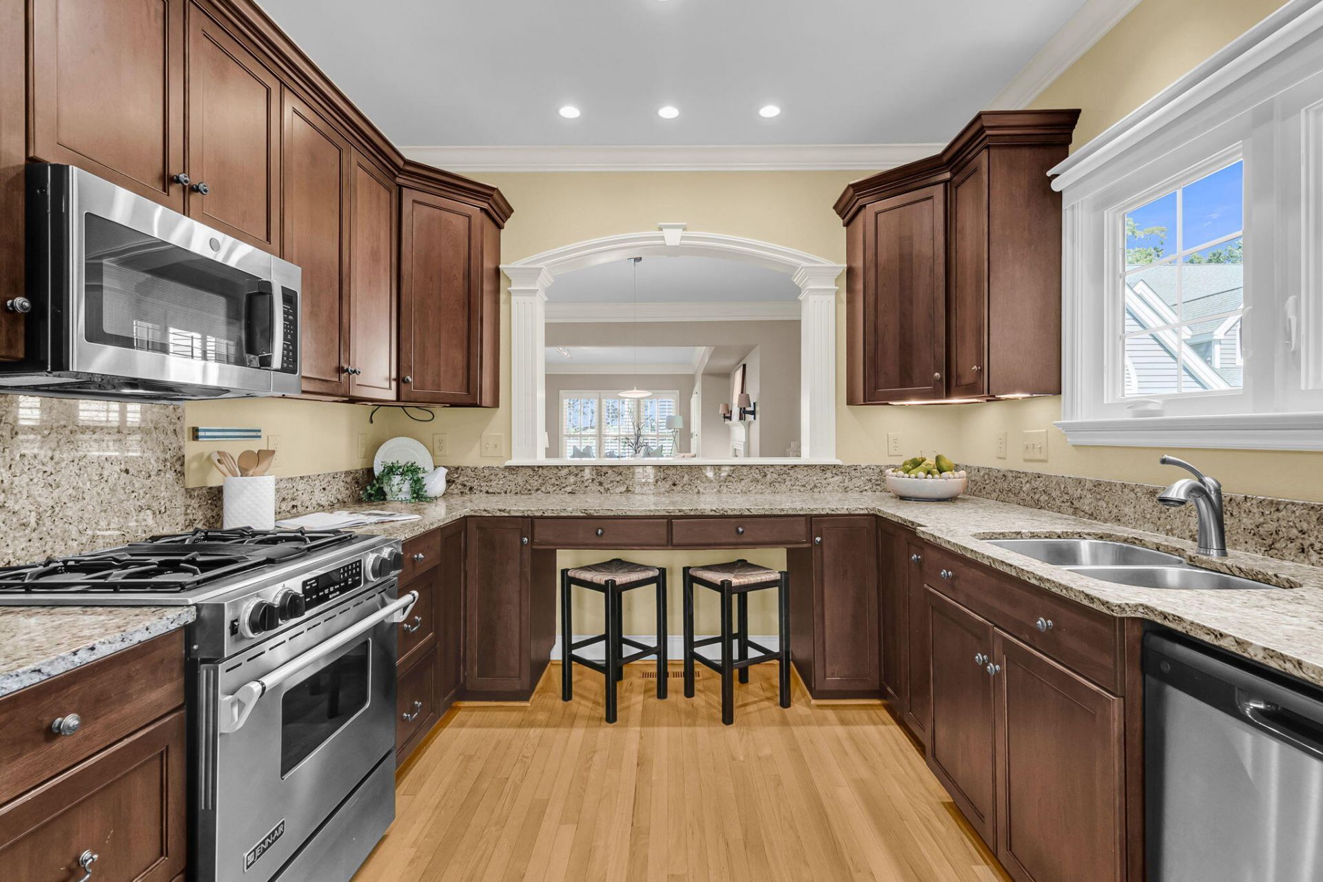 108 Waterfront Plantation Drive Photo 12