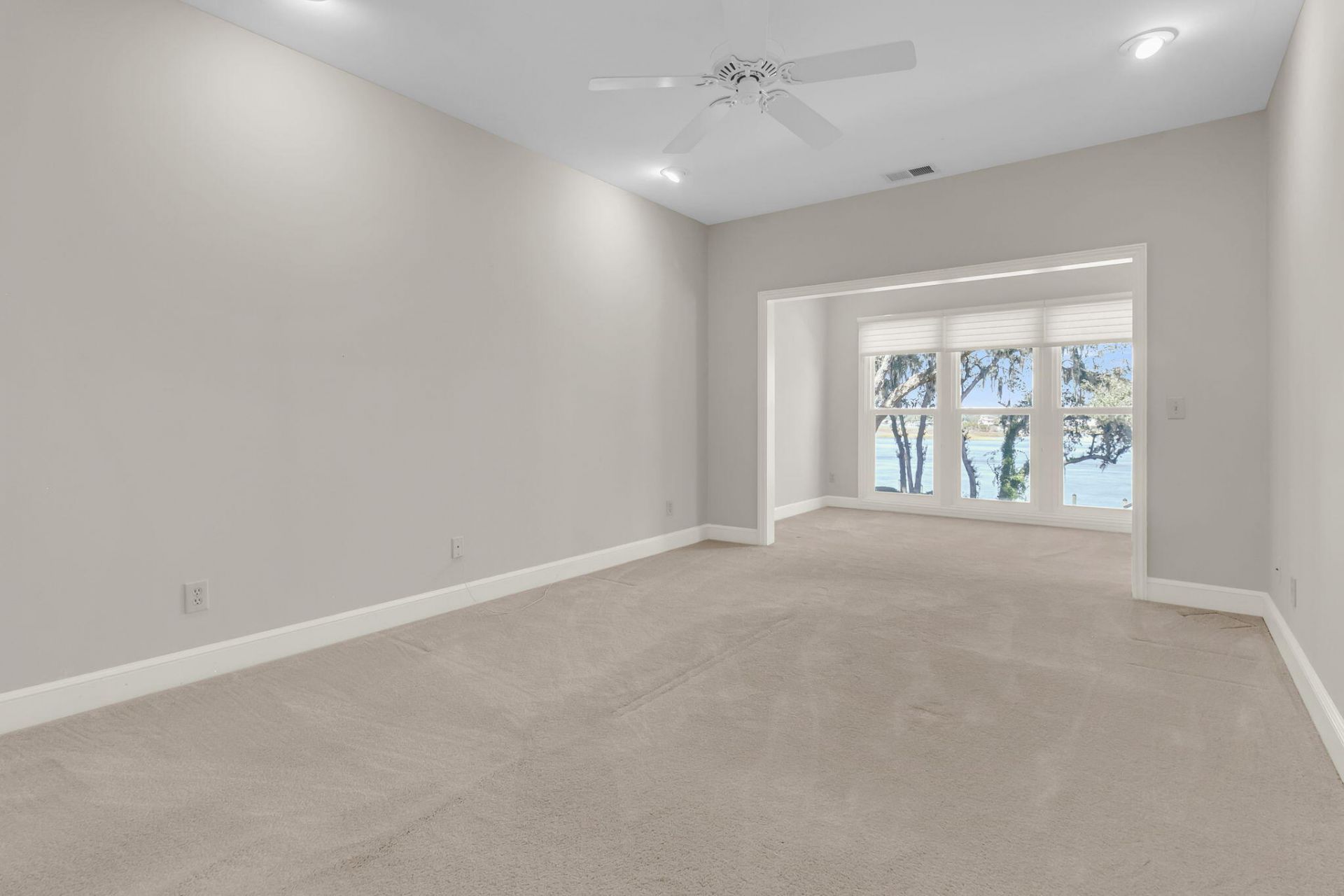 108 Waterfront Plantation Drive Photo 31