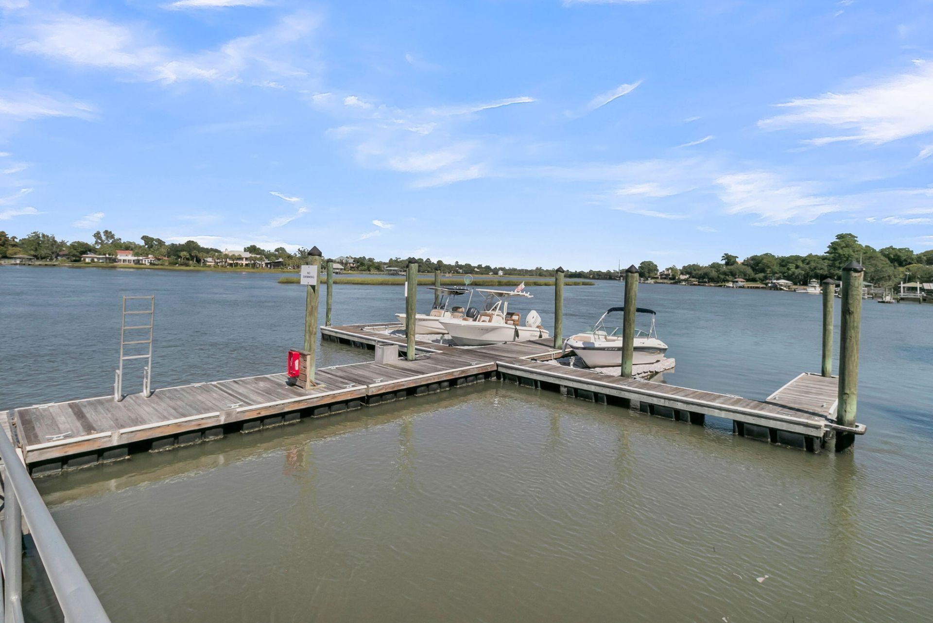 108 Waterfront Plantation Drive Photo 46