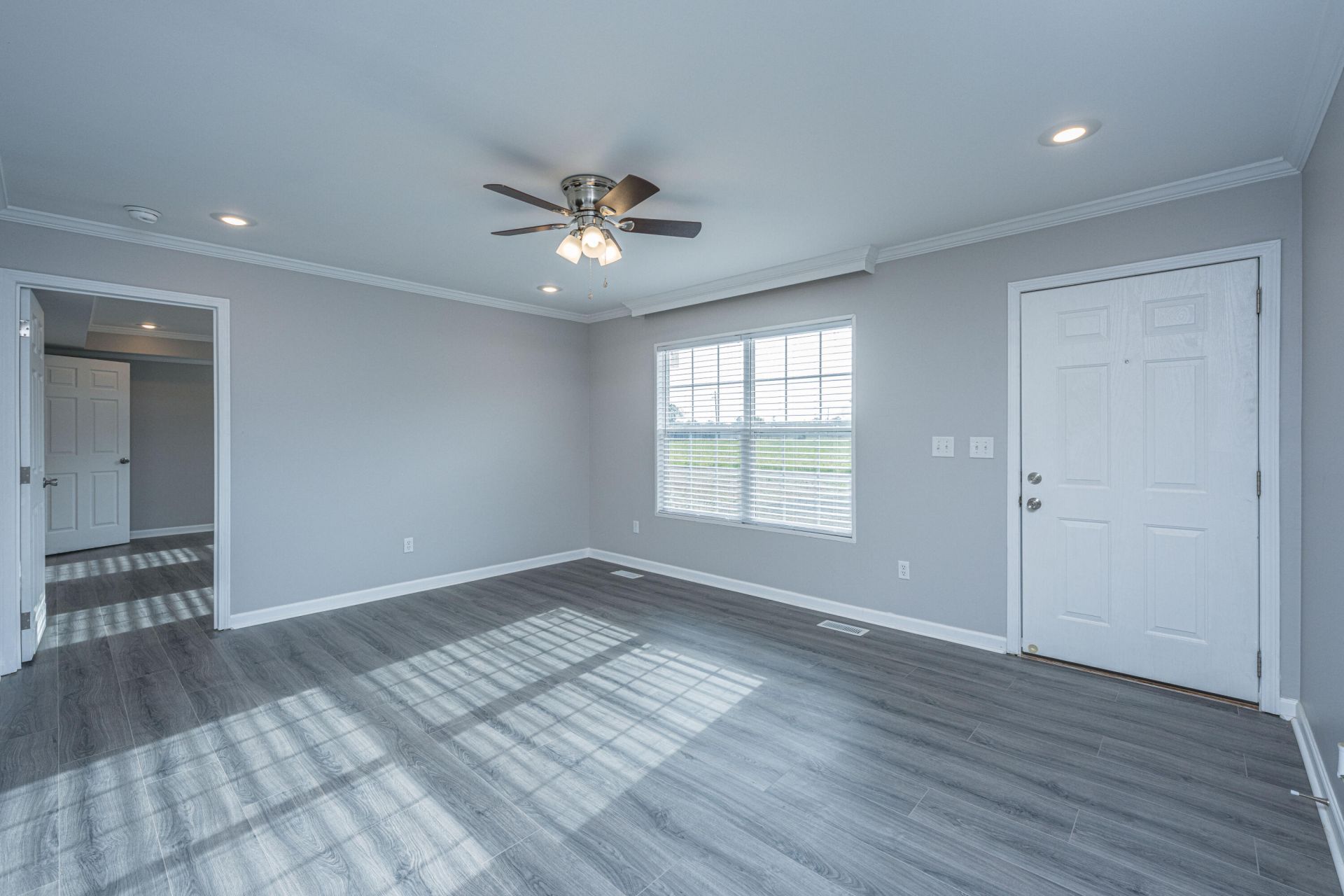 324 Bedford Road Photo 9