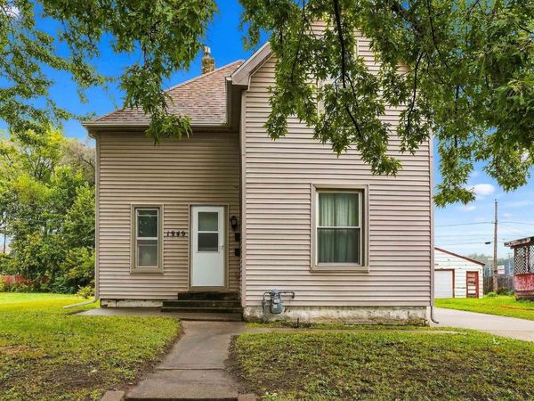 1949 Mulberry Street, Waterloo, IA 50703