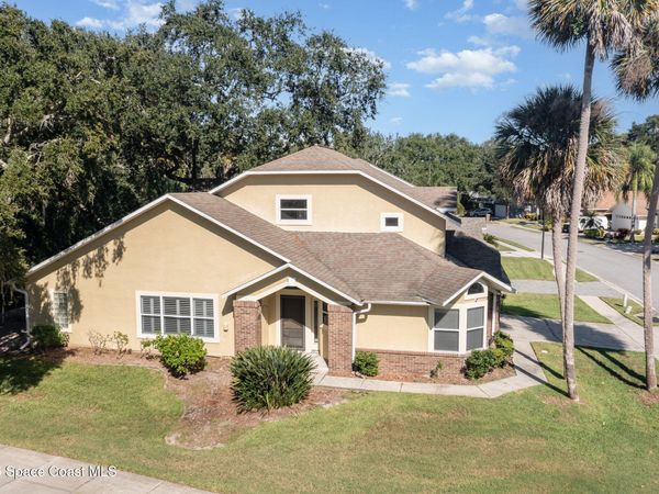 670 Lakewood Lane , Titusville, FL 32780