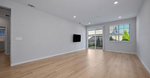 1711 Carson River Loop, Lincoln, CA 95648 Photo