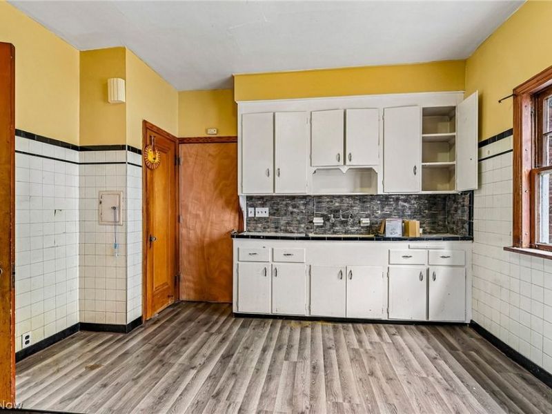 944 Rondel Road, Cleveland, OH 44110 Photo 10