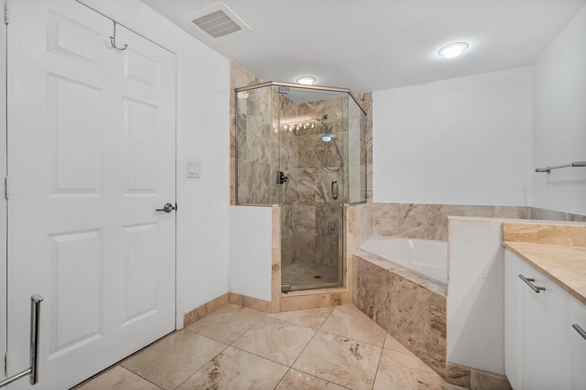 510 NW 84th Avenue, Unit 428, Plantation, FL 33324 Photo