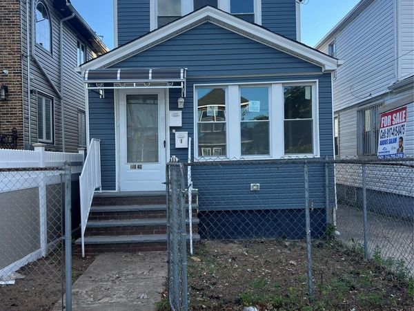 110-20 Union Hall Street , Jamaica, NY 11433