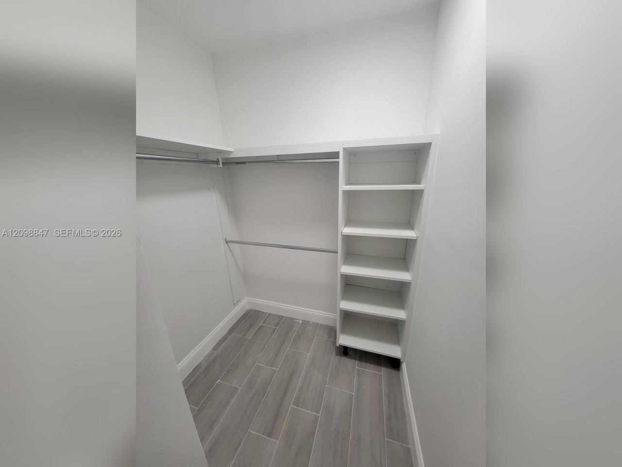 2300 SW 18th Ter , Fort Lauderdale, FL 33315 Photo