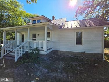 2861 S SPOTSWOOD TRL TRAIL S, LOUISA, VA 23093