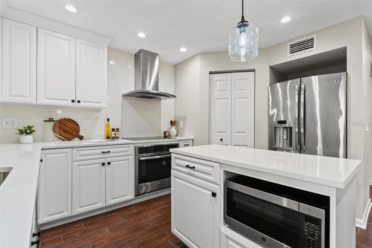 4035 N River View Avenue, Tampa, FL 33607 Photo