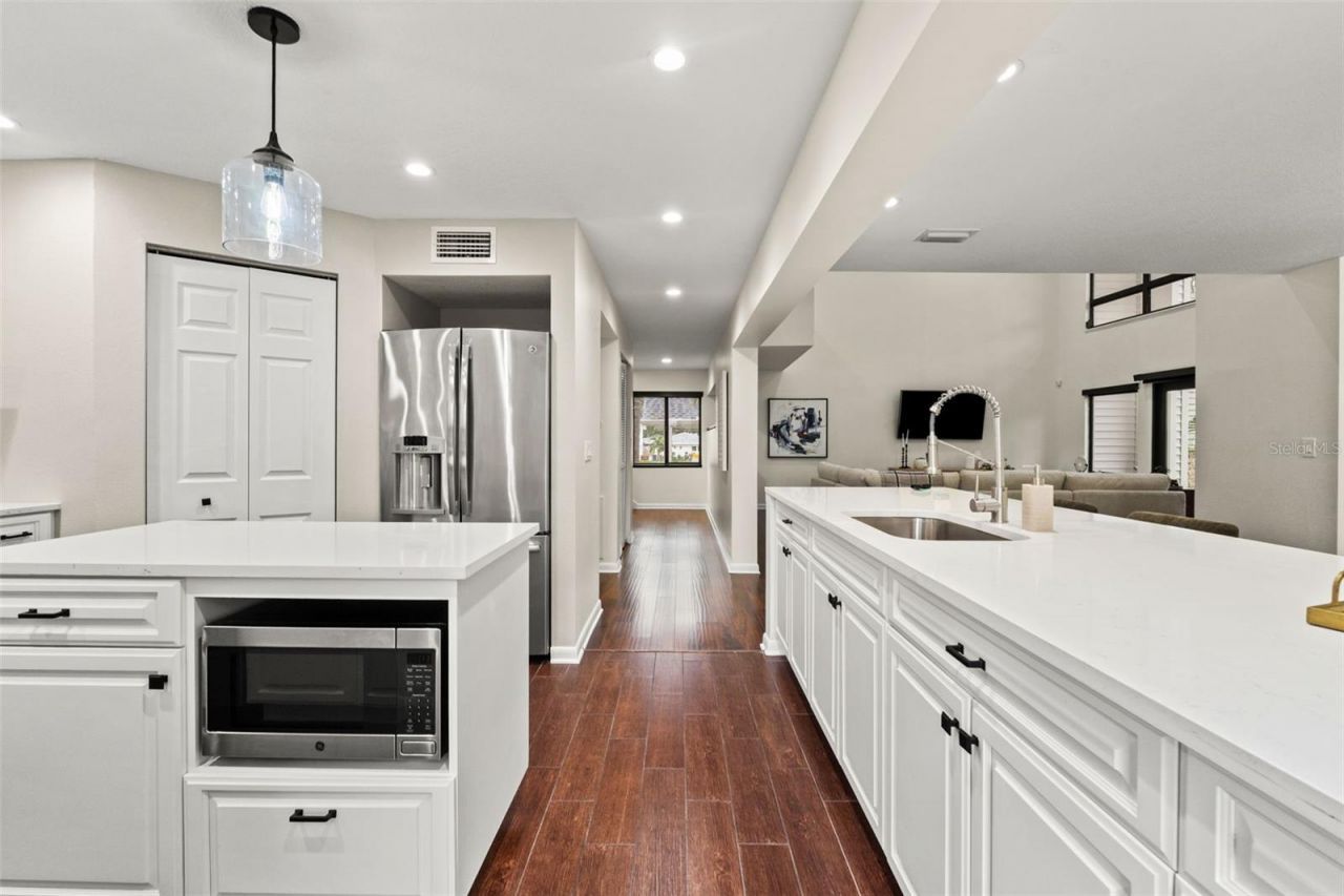 4035 N River View Avenue, Tampa, FL 33607 Photo