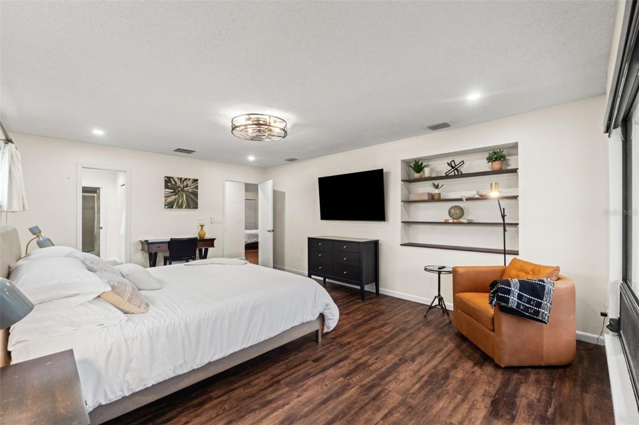 4035 N River View Avenue, Tampa, FL 33607 Photo
