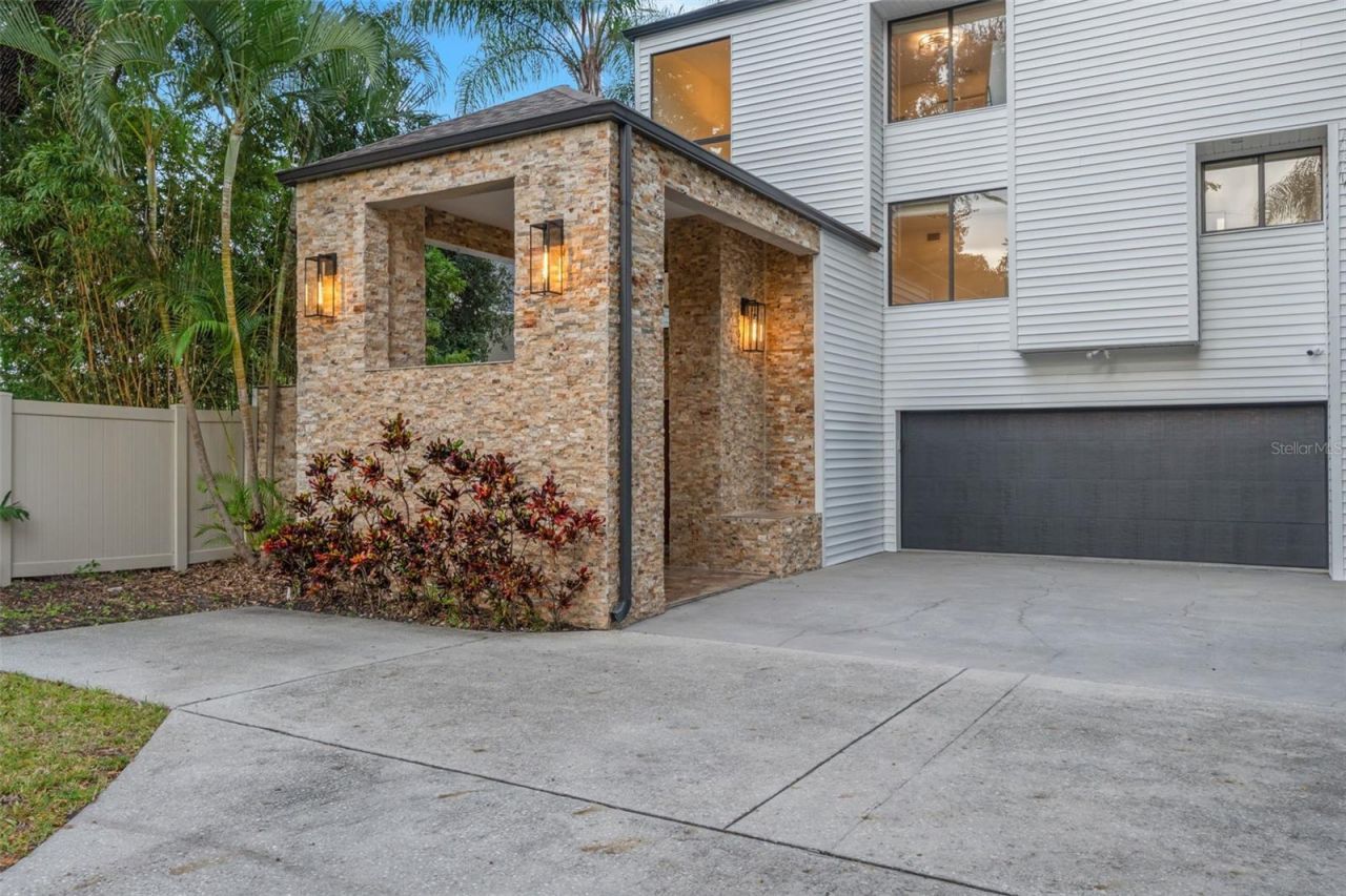 4035 N River View Avenue, Tampa, FL 33607 Photo