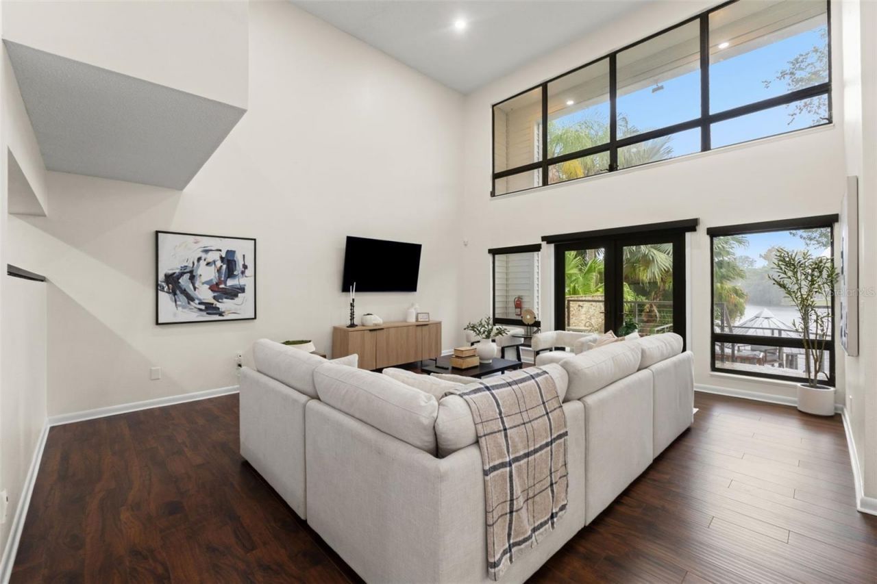 4035 N River View Avenue, Tampa, FL 33607 Photo