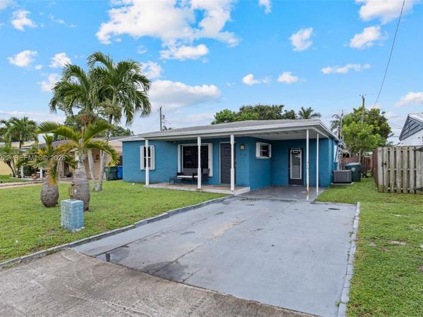 230 NW 52nd St , Oakland Park, FL 33309