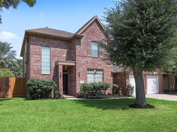 11001 Thornwood Drive , La Porte, TX 77571