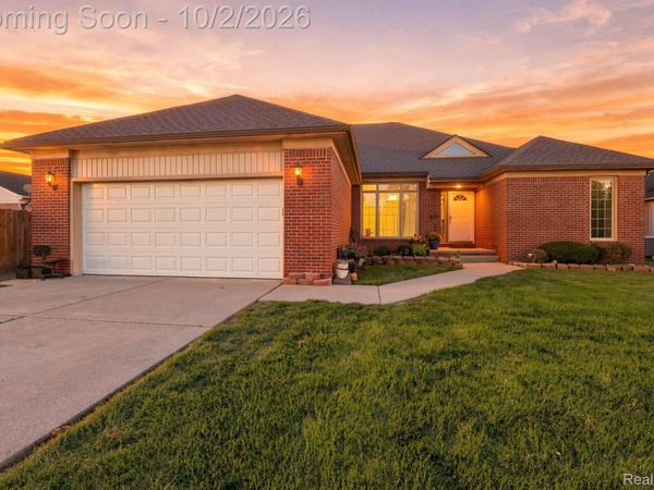 19046 Abbey Court, Brownstown Township, Mi 48193