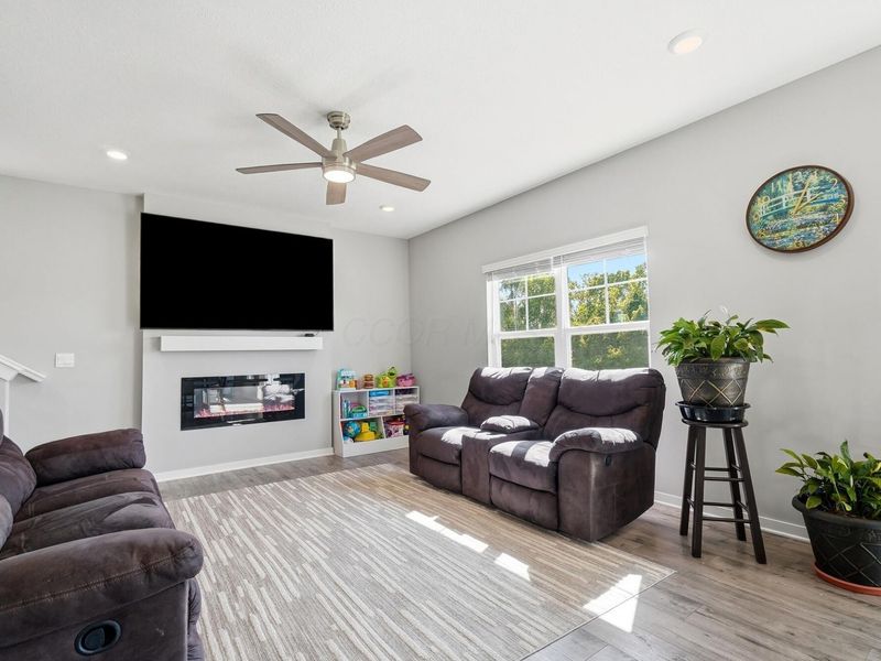 283 Sandburg Drive, Lithopolis, OH 43136 Photo 13