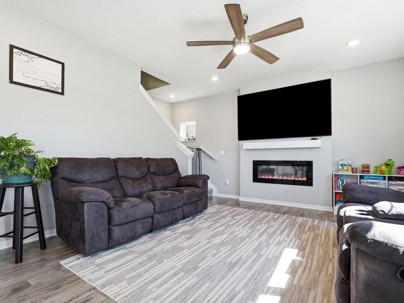 283 Sandburg Drive, Lithopolis, OH 43136 Photo 8
