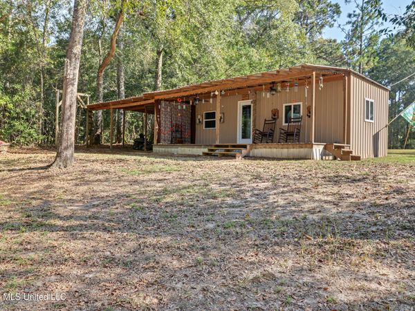 41 Ollie Reeves Road, Perkinston, MS 39573