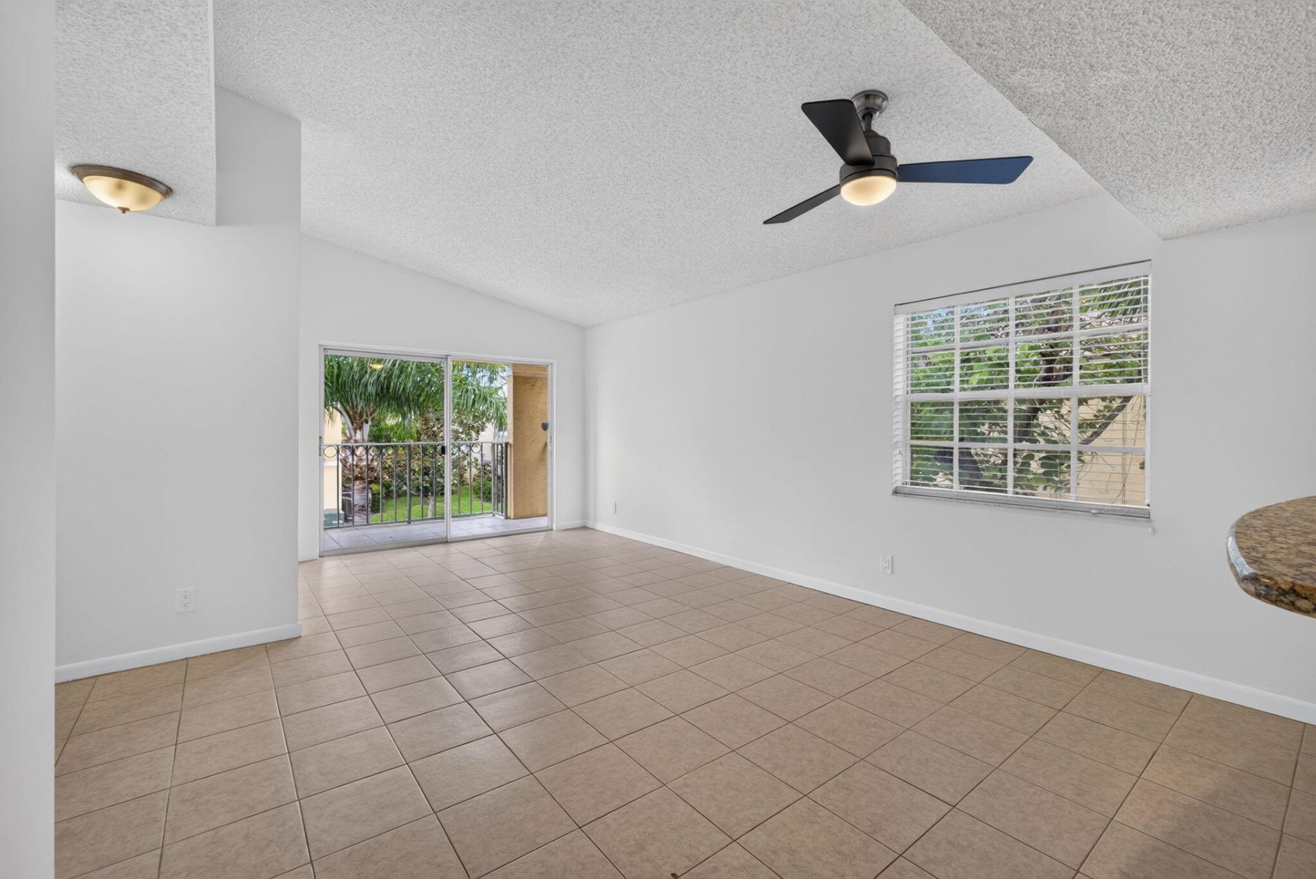 1120 Lake Shore Drive, Unit 204, Lake Park, FL 33403 Photo